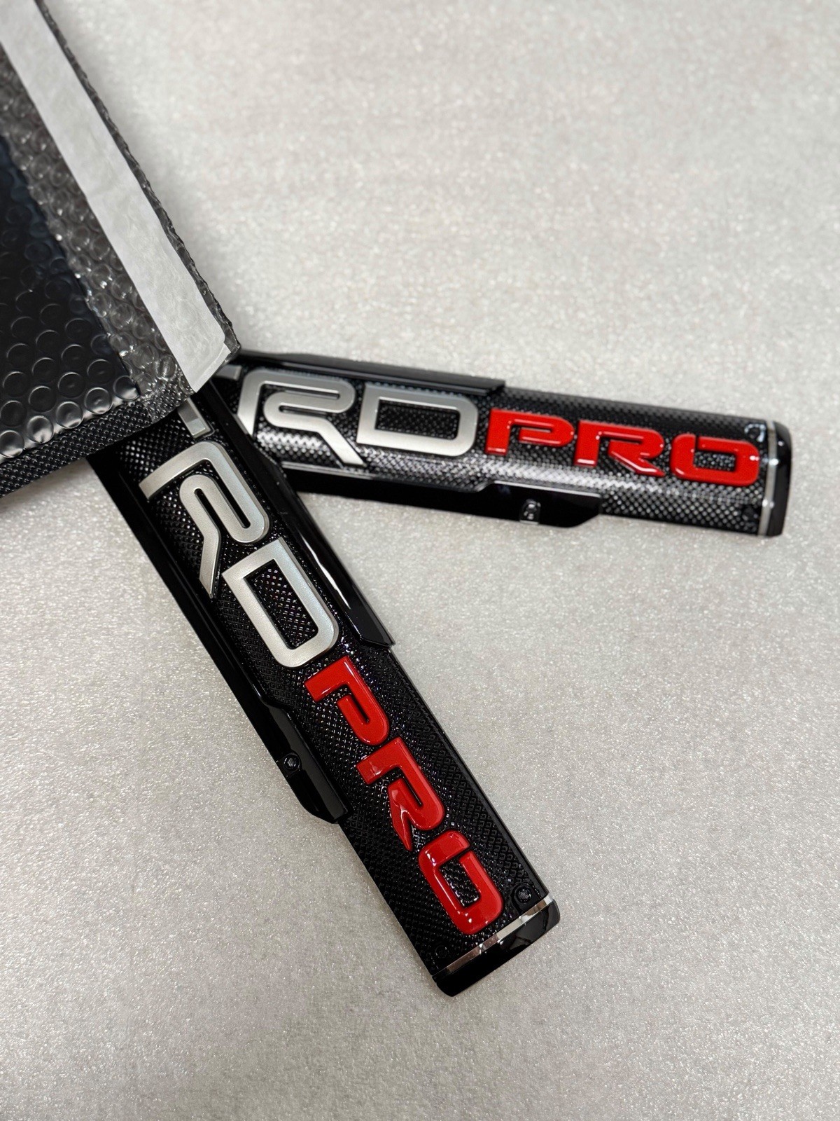 2PCS TRD Pro 3D Side Fender Emblem Badge Nameplate for Tacoma Tundra 4Runner