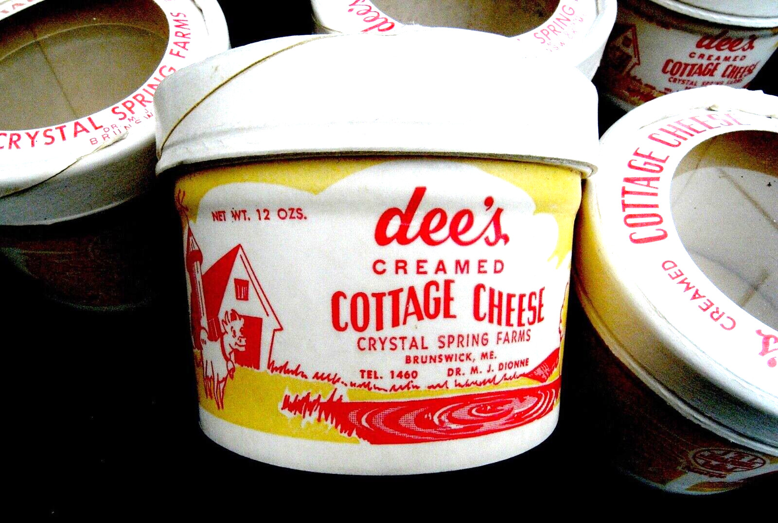 4 VINTAGE DEE'S CRYSTAL SPRINGS FARM - MAINE- COTTAGE CHEESE CONTAINERS EX++