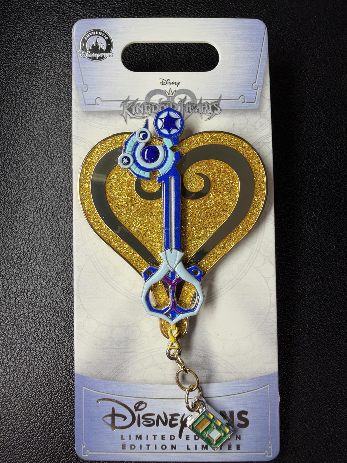 Disney Kingdom Hearts Keyblade Pin - Spellbinder 9/12 - Limited Edition LE 4000