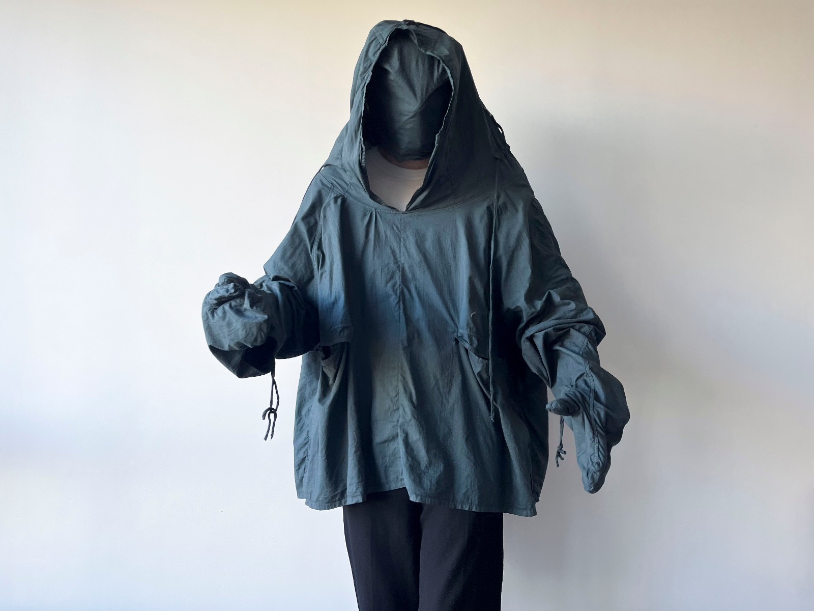 Vintage 1970s Soviet Overdyed Dark Gray Cotton Anorak Snow Smock Jacket One Size