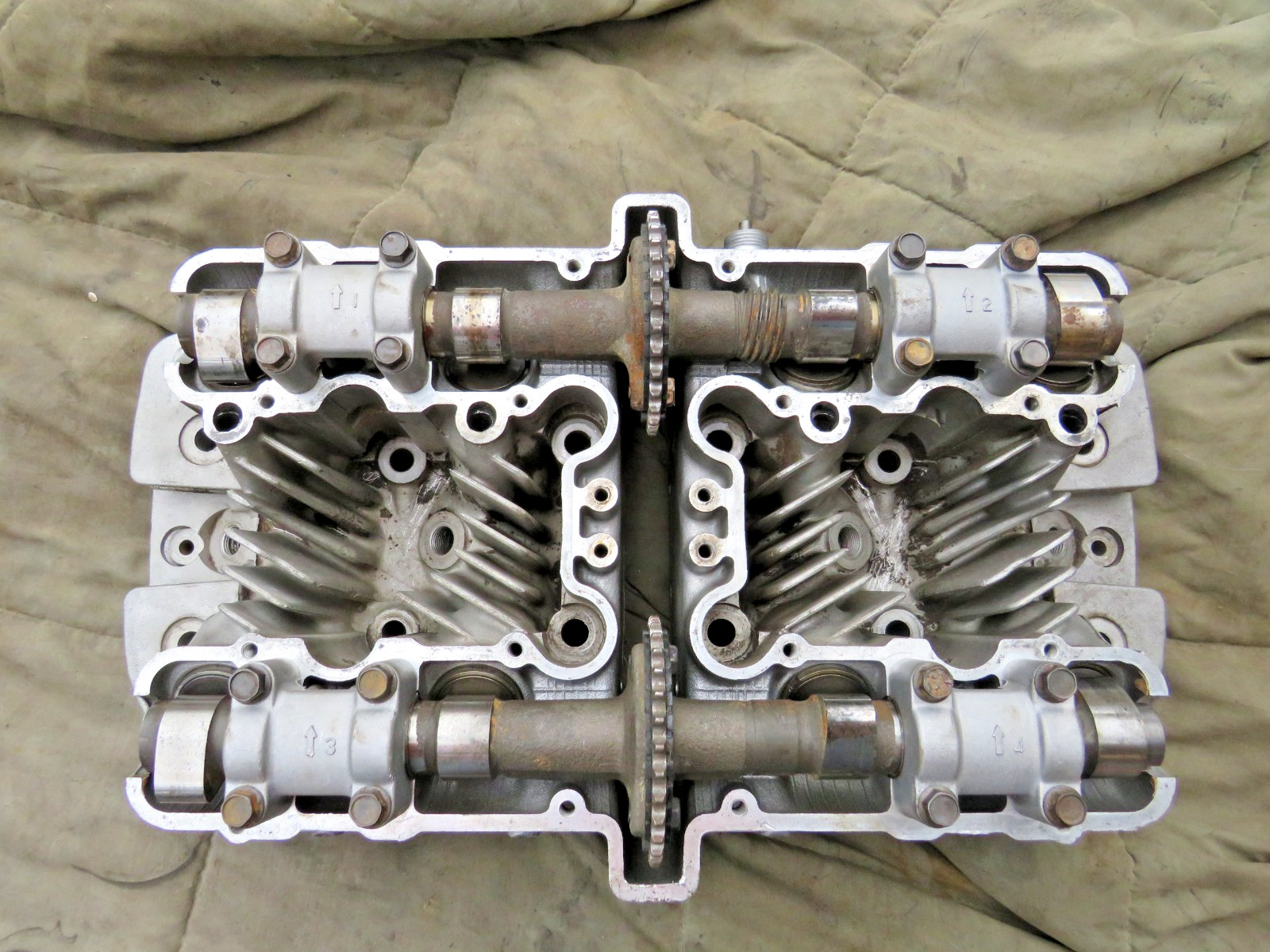 Kawasaki KZ 1000 KZ1000 Stock Engine Cylinder Head Smog Type KZ1000 1980 B K73 Kawasaki KZ 1000 KZ1000 Stock Engine Cylinder Head Smog Type KZ1000 1980 B K73