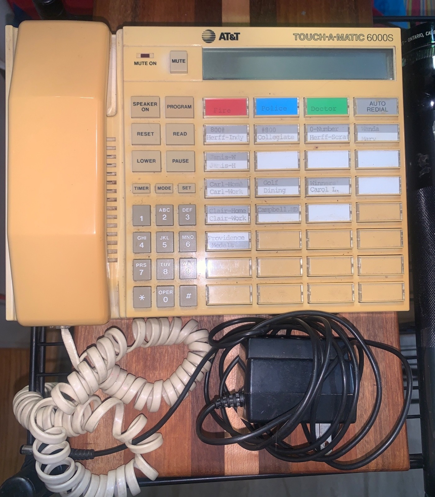 1980s Vintage AT&T TOUCH-A-MATIC 6000s Office Telephone