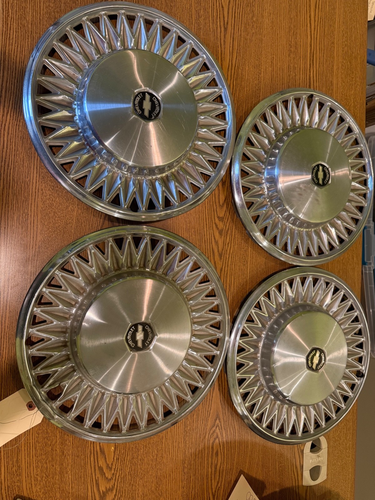 1978 1979 1980 1981 1982 1983 Chevrolet Malibu El Camino 14 In Hubcaps Set of 4 1978 1979 1980 1981 1982 1983 Chevrolet Malibu El Camino 14 In Hubcaps Set of 4