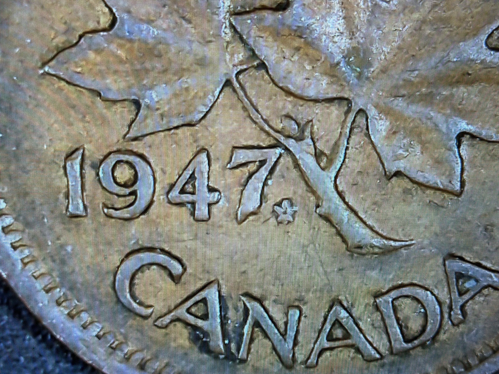 1947 Canada 1 Cent - George VI Bronze Penny KM#36a - RARE EXTRA Maple Leaf 1947 Canada 1 Cent - George VI Bronze Penny KM#36a - RARE EXTRA Maple Leaf