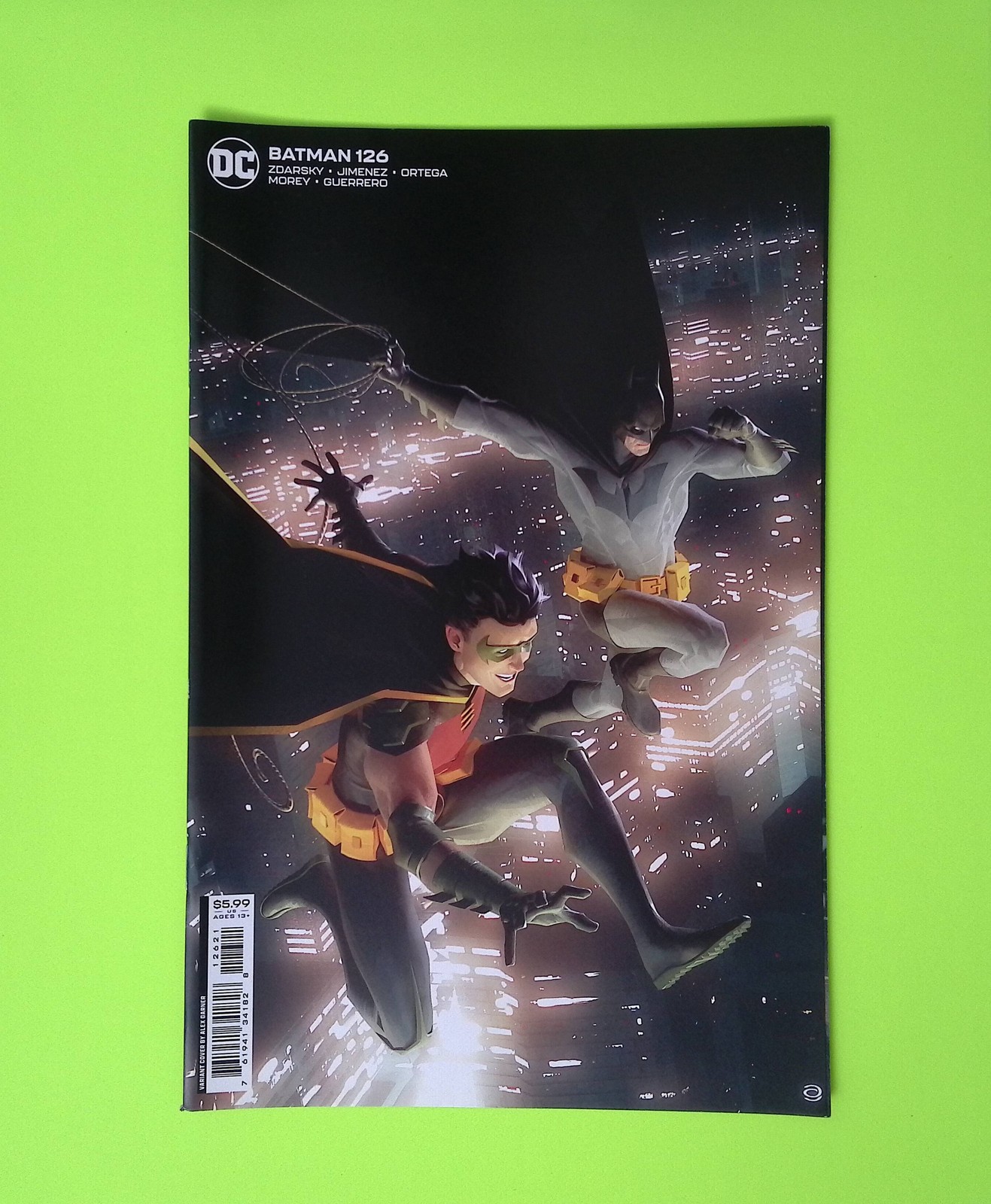 Batman #126b Vol. 3 2022 DC Comics Variant 8.0 Comic Book Q77-2 Batman #126b Vol. 3 2022 DC Comics Variant 8.0 Comic Book Q77-2