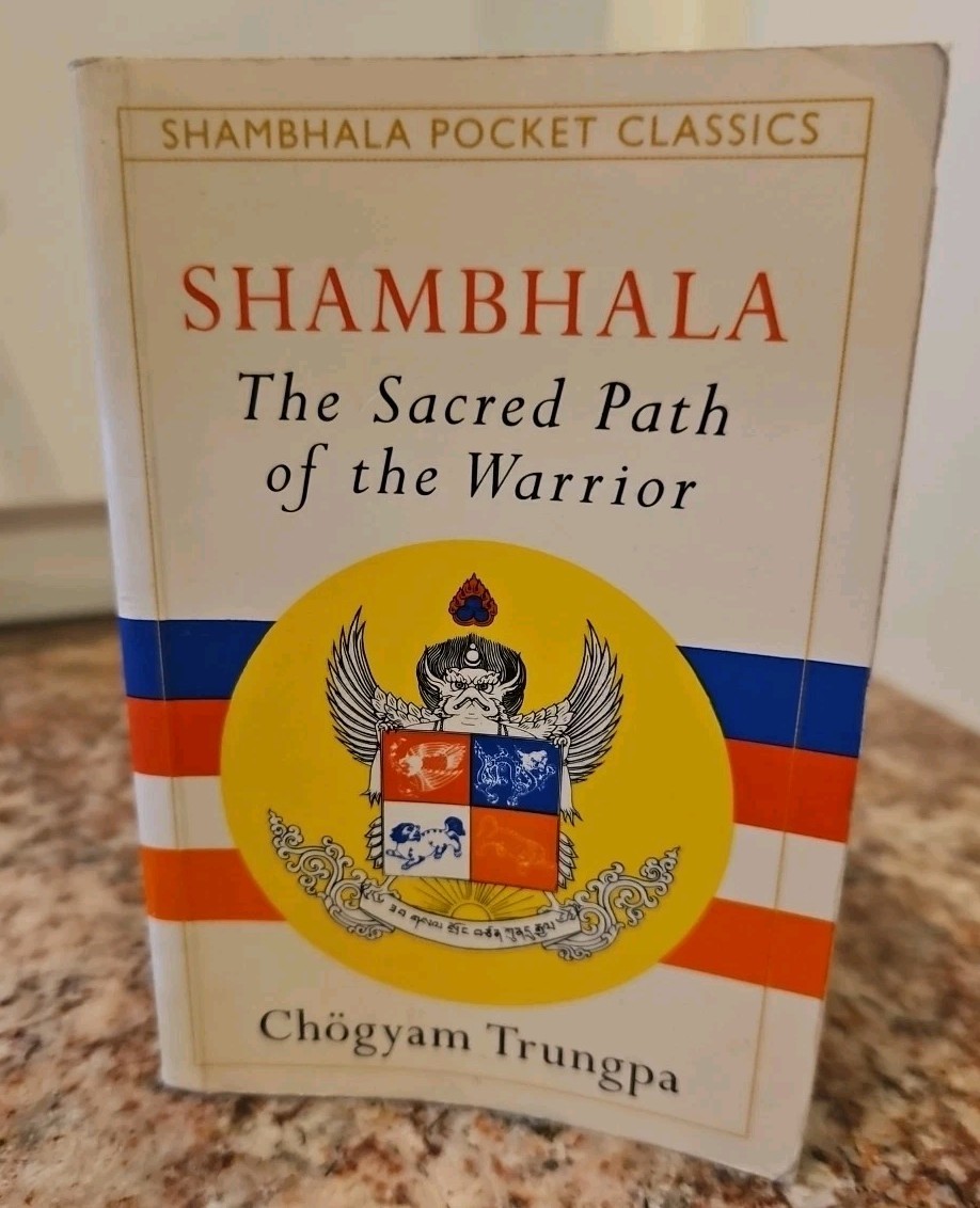 Shambhala The Sacred Path of the Warrior 1995 Pocket Edition Misprint Pages VTG