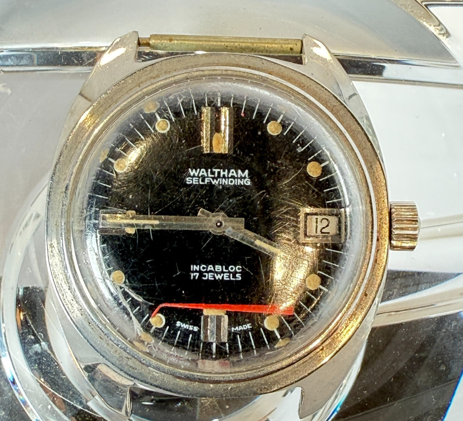 Vintage Waltham 17J Black Dial Self Winding Mechanical Watch FOR PARTS / REPAIR