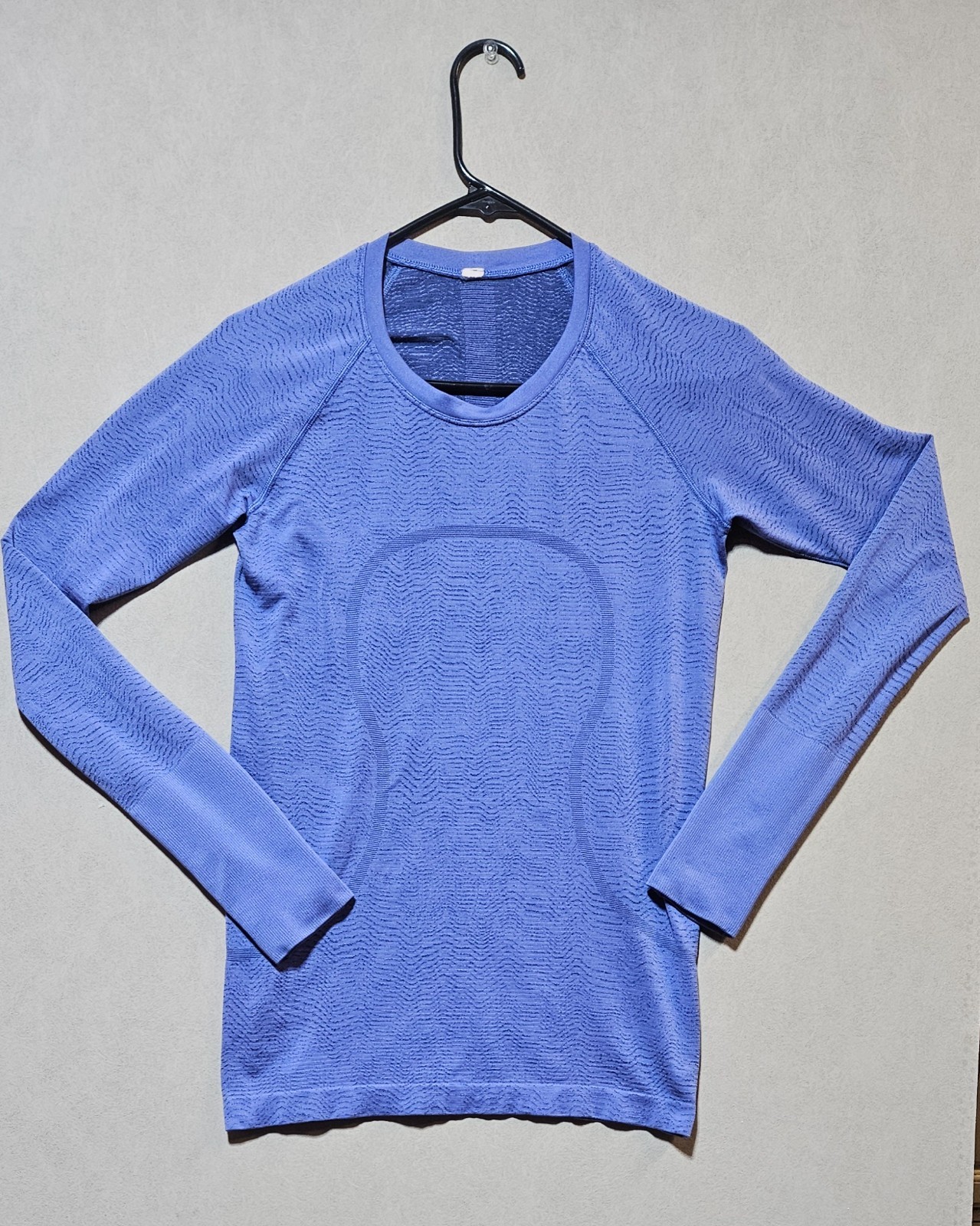 Lululemon Swiftly Tech Long Sleeve Yoga Shirt Lululemon Swiftly Tech Long Sleeve Yoga Shirt