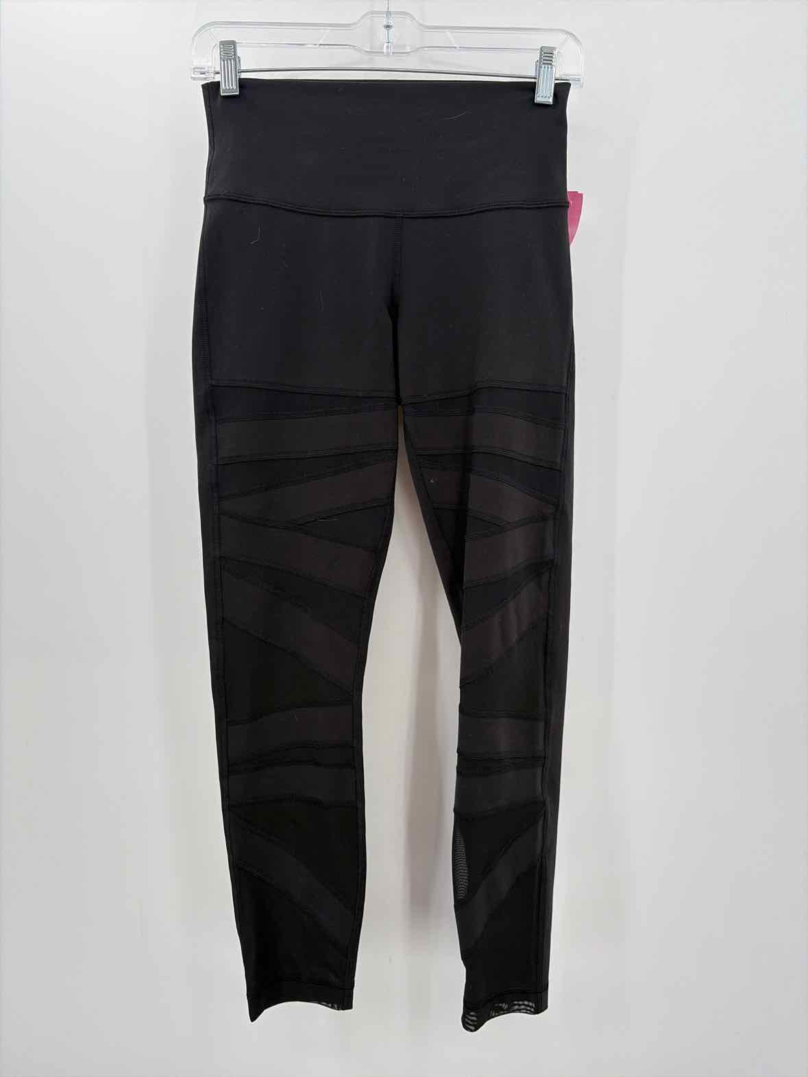 Pre-Owned Lululemon Black Size 6 Athletic Pants Pre-Owned Lululemon Black Size 6 Athletic Pants