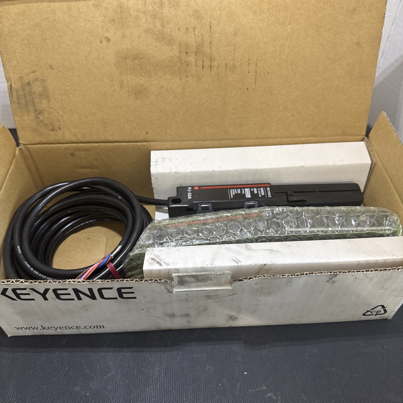 Keyence PJ-50A Photoelectric Expandable Area Sensor Light Curtain Base Unit-NOS Keyence PJ-50A Photoelectric Expandable Area Sensor Light Curtain Base Unit-NOS