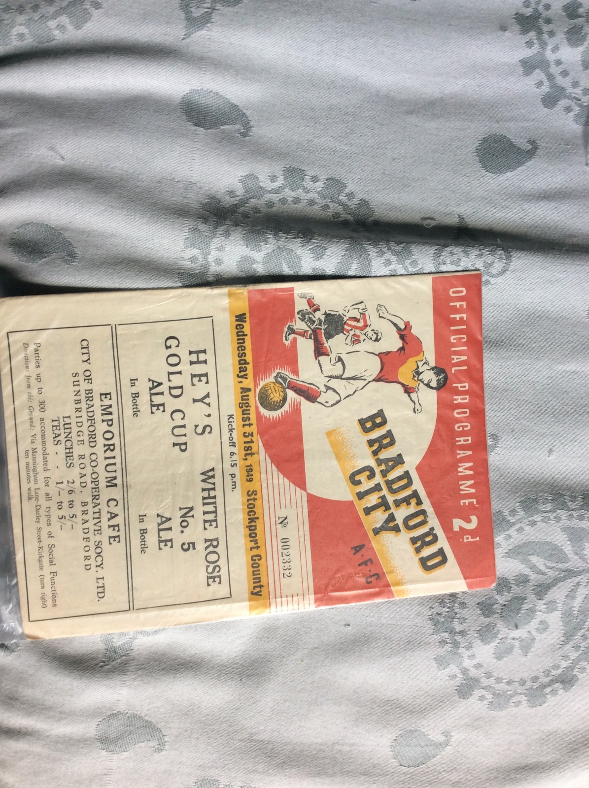 1949/50 DIV 3 BRADFORD CITY V STOCKPORT COUNTY 8