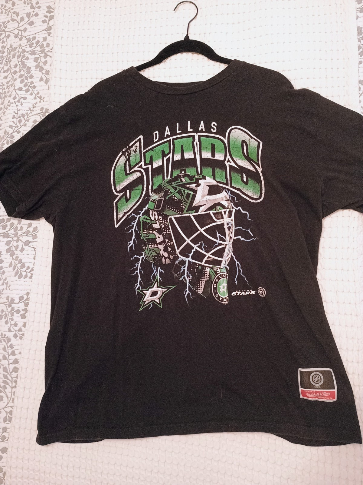 NWT Mitchell & Ness Dallas Stars T Shirt Mens XL Black NHL Hockey Retail $45 NWT Mitchell & Ness Dallas Stars T Shirt Mens XL Black NHL Hockey Retail $45