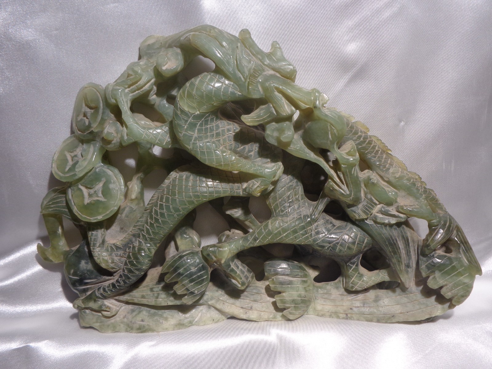 ANTIQUE 19th/ 20th CENT CHINESE BOWENITE SERPENTINE STONE JADE CARVING