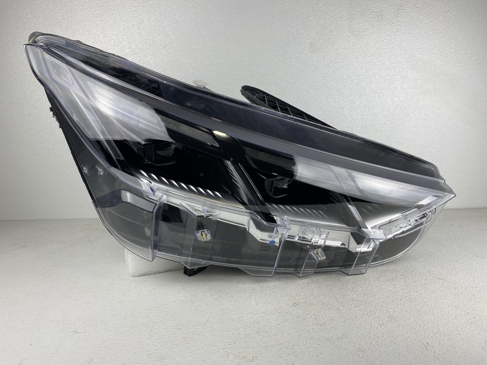 New 2021-2026 Ford Mustang Mach-E LED PROJECTOR Headlight Right Passenger Side