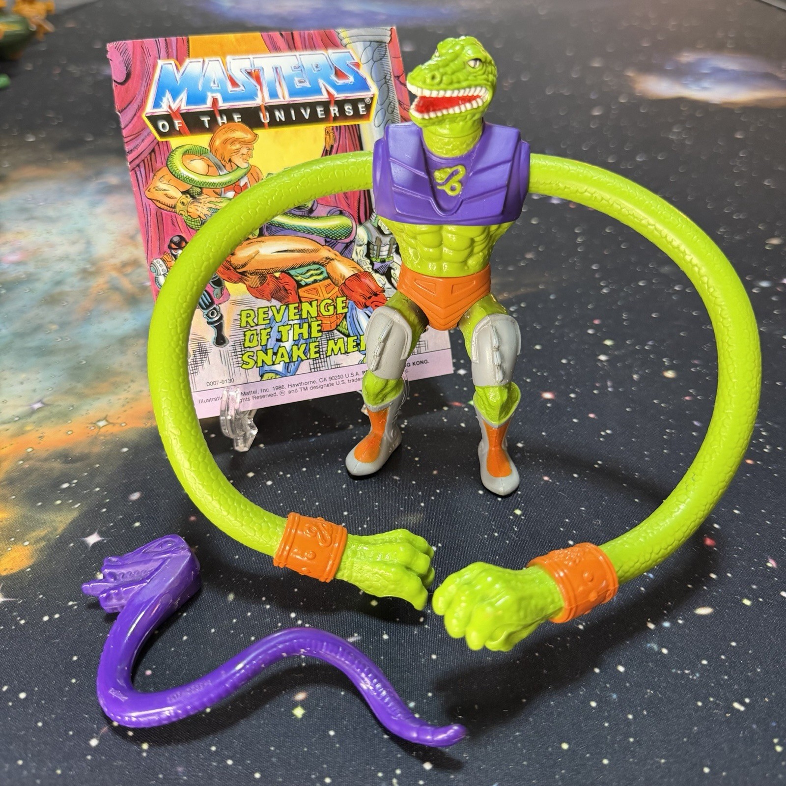 SSSQUEEZE 100% Complete Vintage MOTU Masters of the Universe He-Man Figure Comic SSSQUEEZE 100% Complete Vintage MOTU Masters of the Universe He-Man Figure Comic