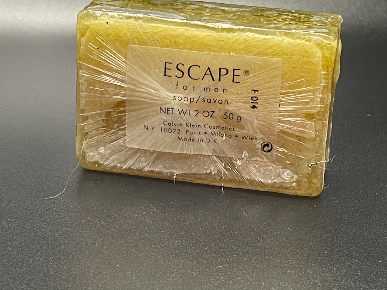 VTG Calvin Klein Escape For Men Luxury Soap Bar 2oz 50g Sealed Pre-Coty USA Rare