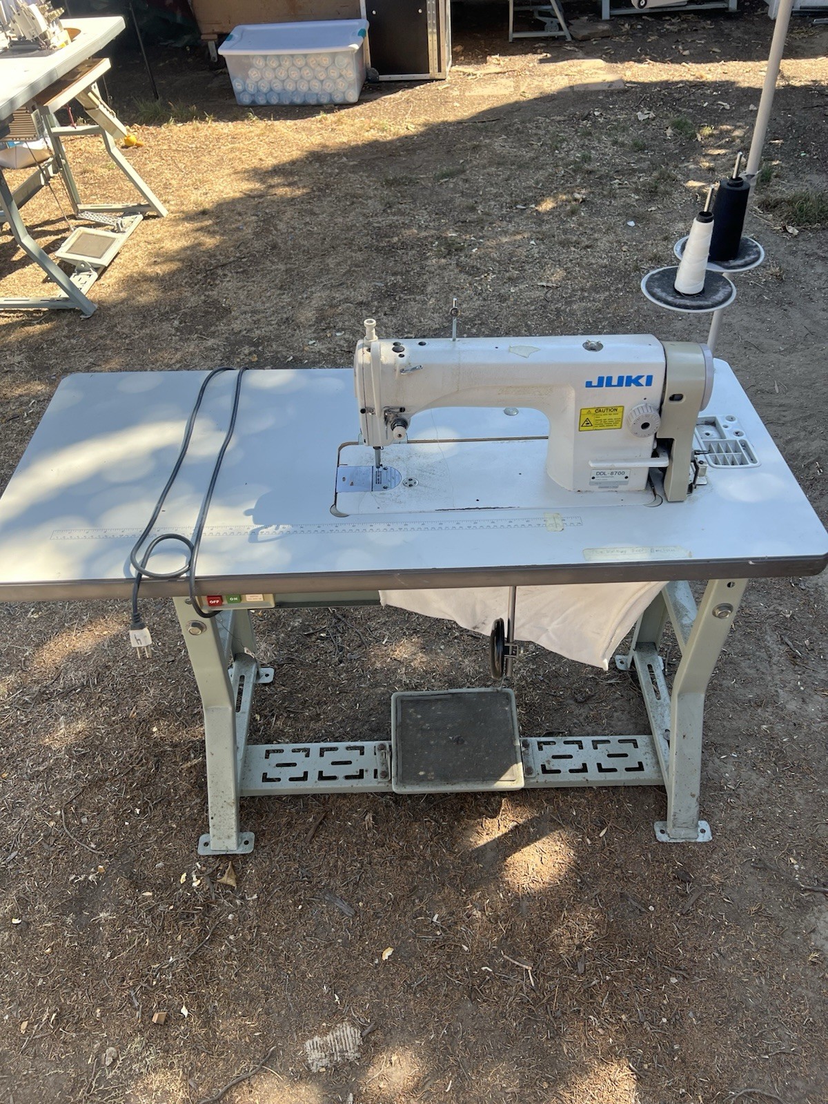 Juki DDL-8700 Industrial Lockstitch Sewing Machine w/ Table & Motor