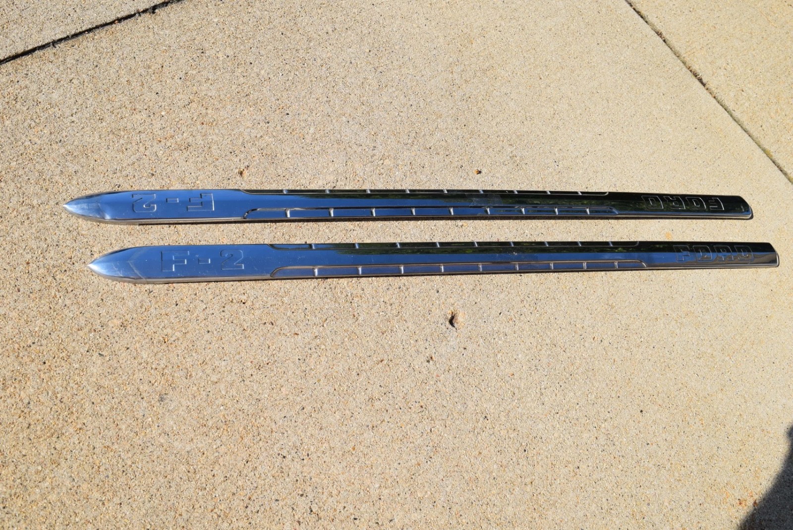1951 51 Ford Truck F-2 HOOD SIDE EMBLEMS SPEARS 1951 51 Ford Truck F-2 HOOD SIDE EMBLEMS SPEARS