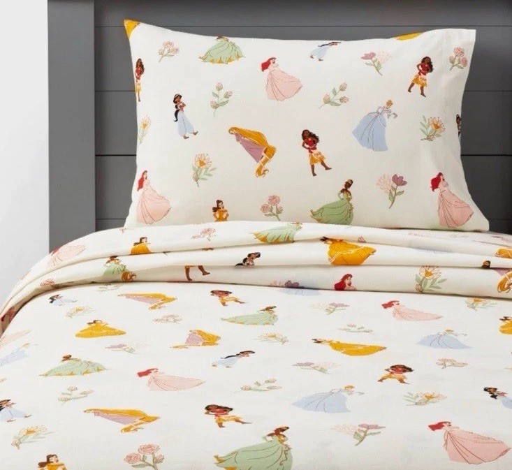 Princess characters kids sheet set - the Disney collection by Pillowfort FULL Princess characters kids sheet set - the Disney collection by Pillowfort FULL
