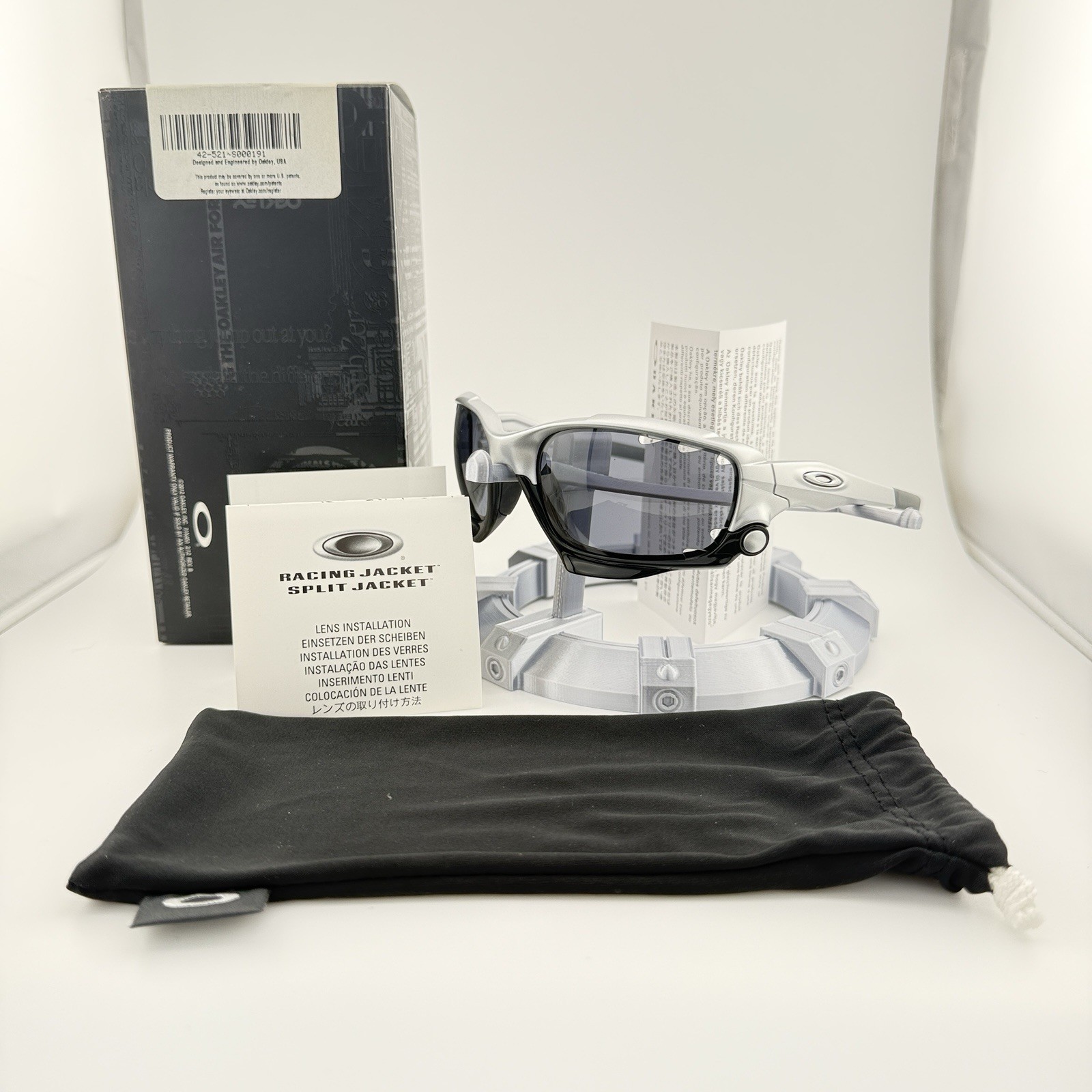 Oakley - Jawbone - MPH - Silver / Black / Grey Vented - 42-521 - New Old Stock