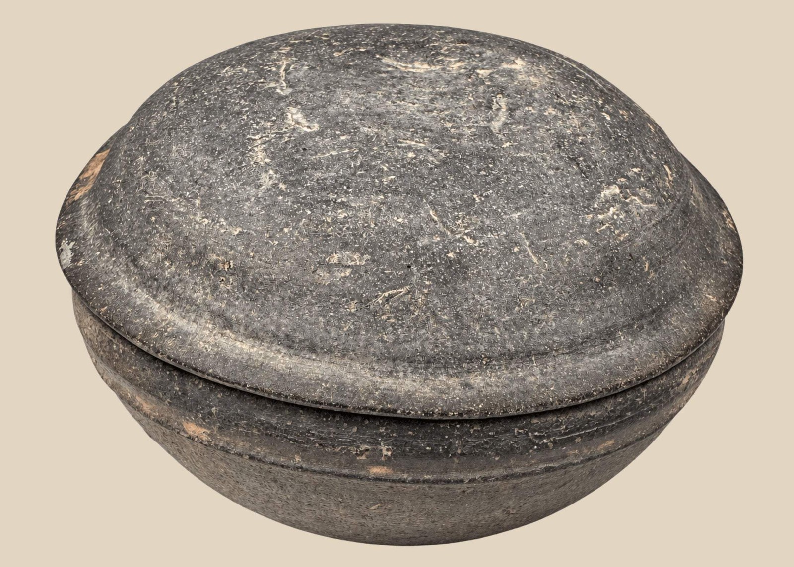 Ancient Chinese Gray Pottery Covered Bowl | Tang Dynasty, 7th–8th Century CE