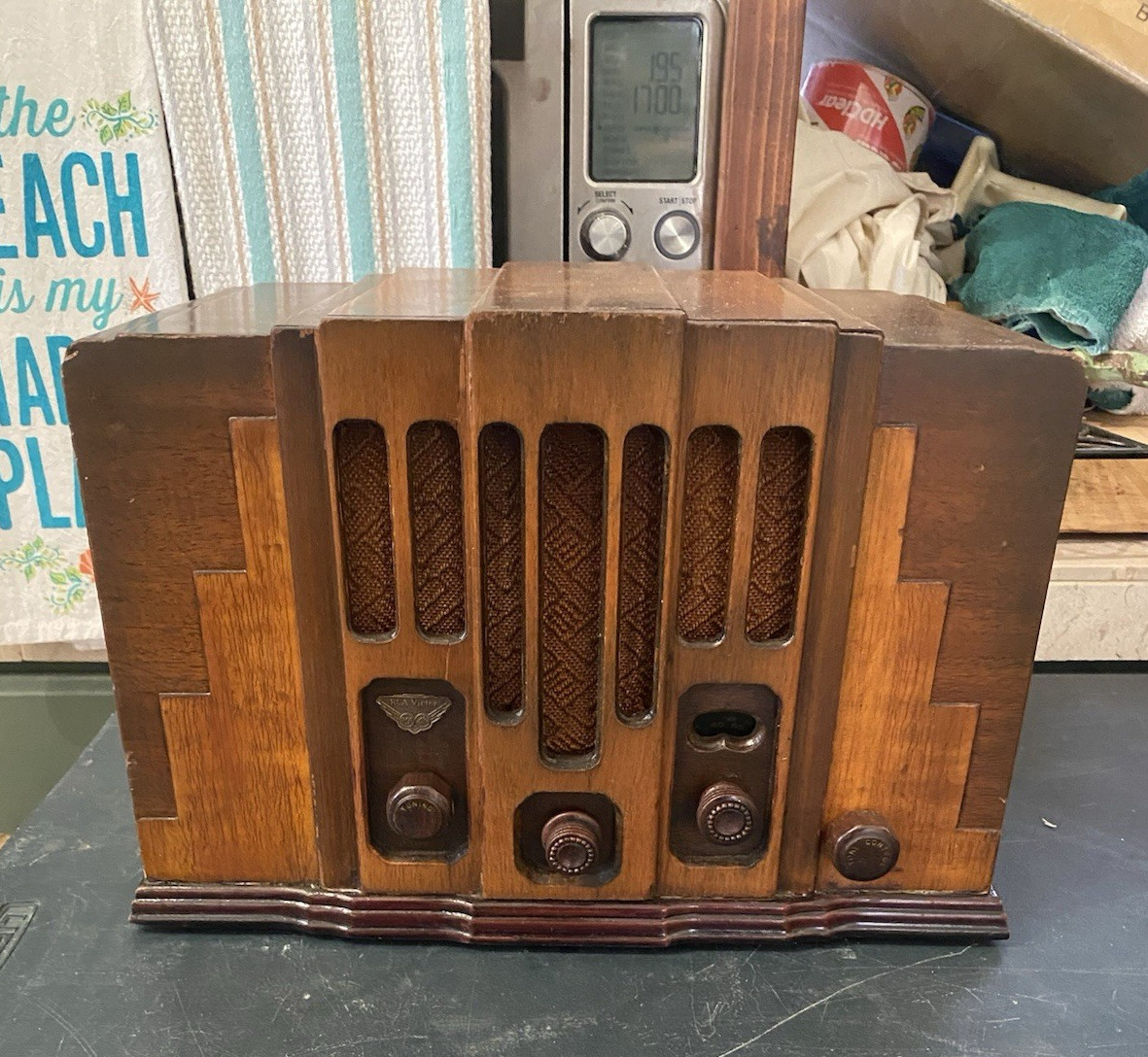Super rare 1934 RCA Victor Model 115 Art Deco Skyscraper cabinet radio