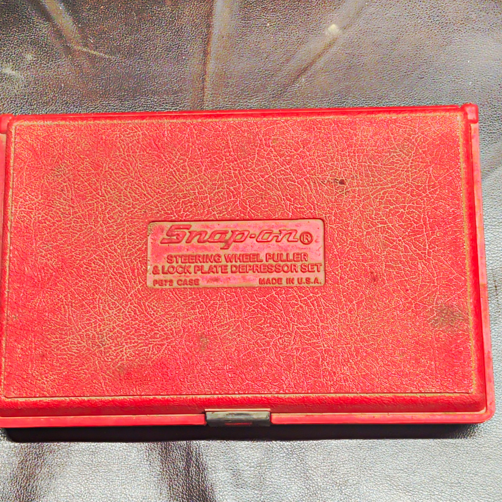 Snap-On Steering Wheel Puller And Lock Plate Depressor Set Snap-On Steering Wheel Puller And Lock Plate Depressor Set