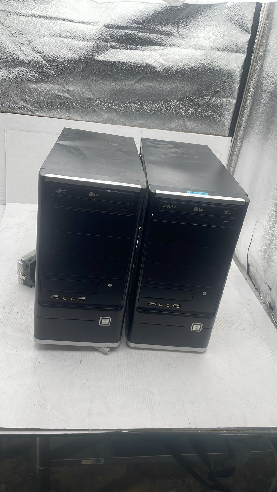 Desktop PC Towers LG DVD Mid Tower Computers Lot Of 2 Desktop PC Towers LG DVD Mid Tower Computers Lot Of 2