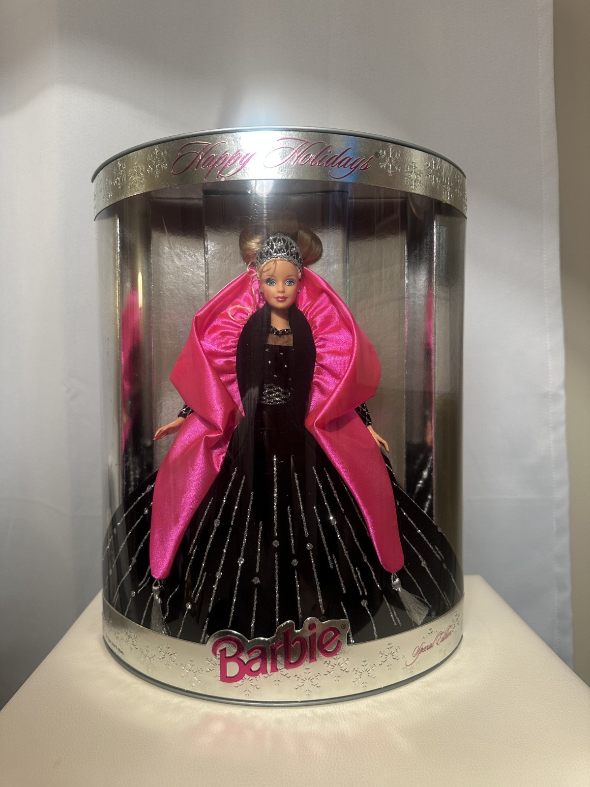 Vintage 1998 Barbie Happy Holidays Special Edition Mattel
