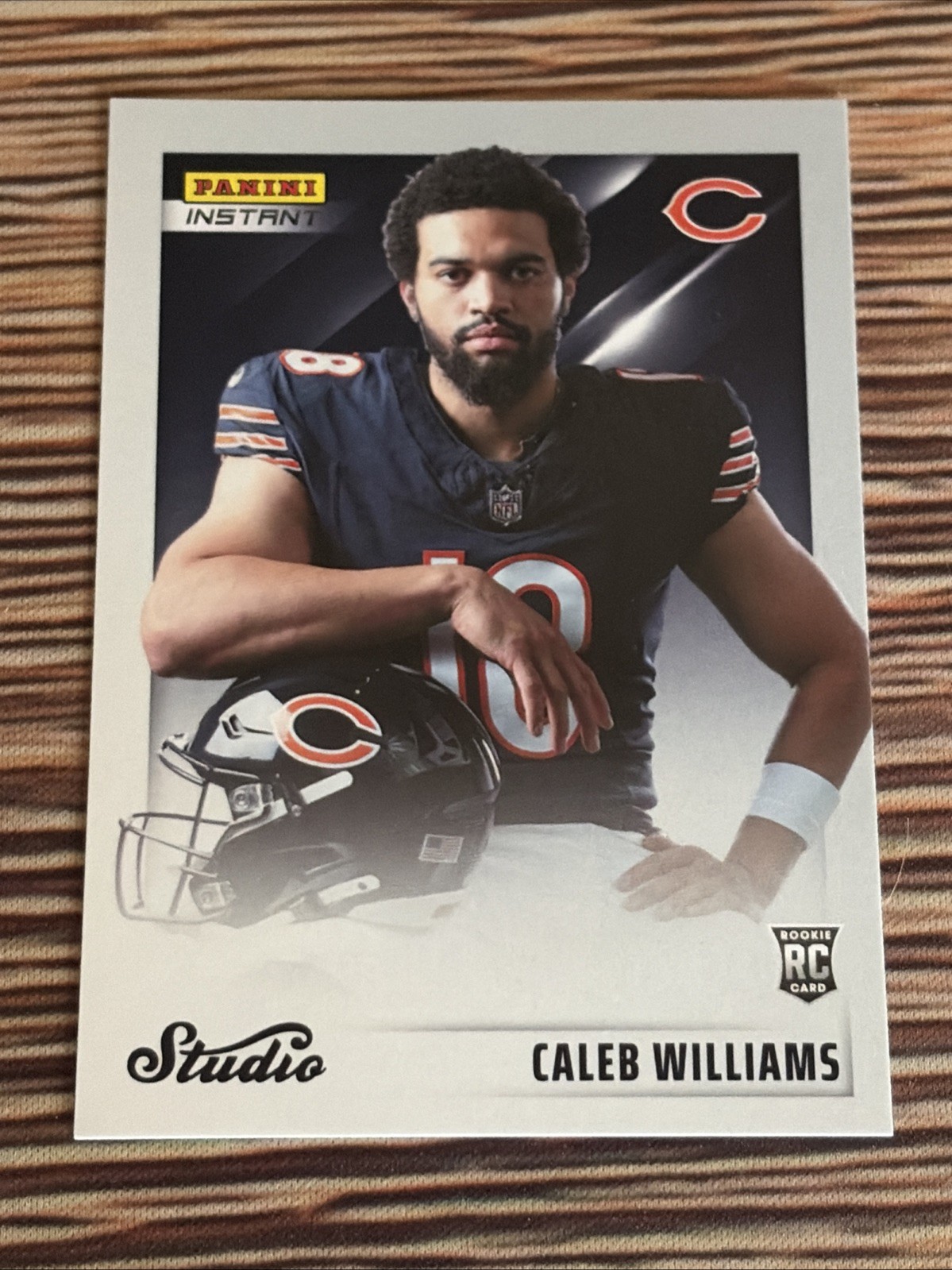 2024 Panini Instant Studio Rookie  /1672 In Hand Caleb Williams SR-33