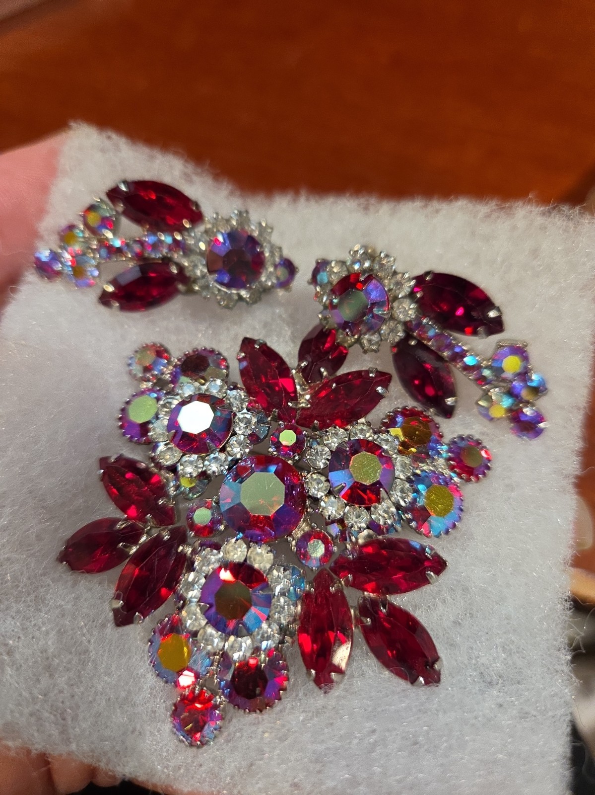 Vtg 1950's Ruby Red AB Rhinestone Brooch Earring Set Demi Parure Juliana Style Vtg 1950's Ruby Red AB Rhinestone Brooch Earring Set Demi Parure Juliana Style