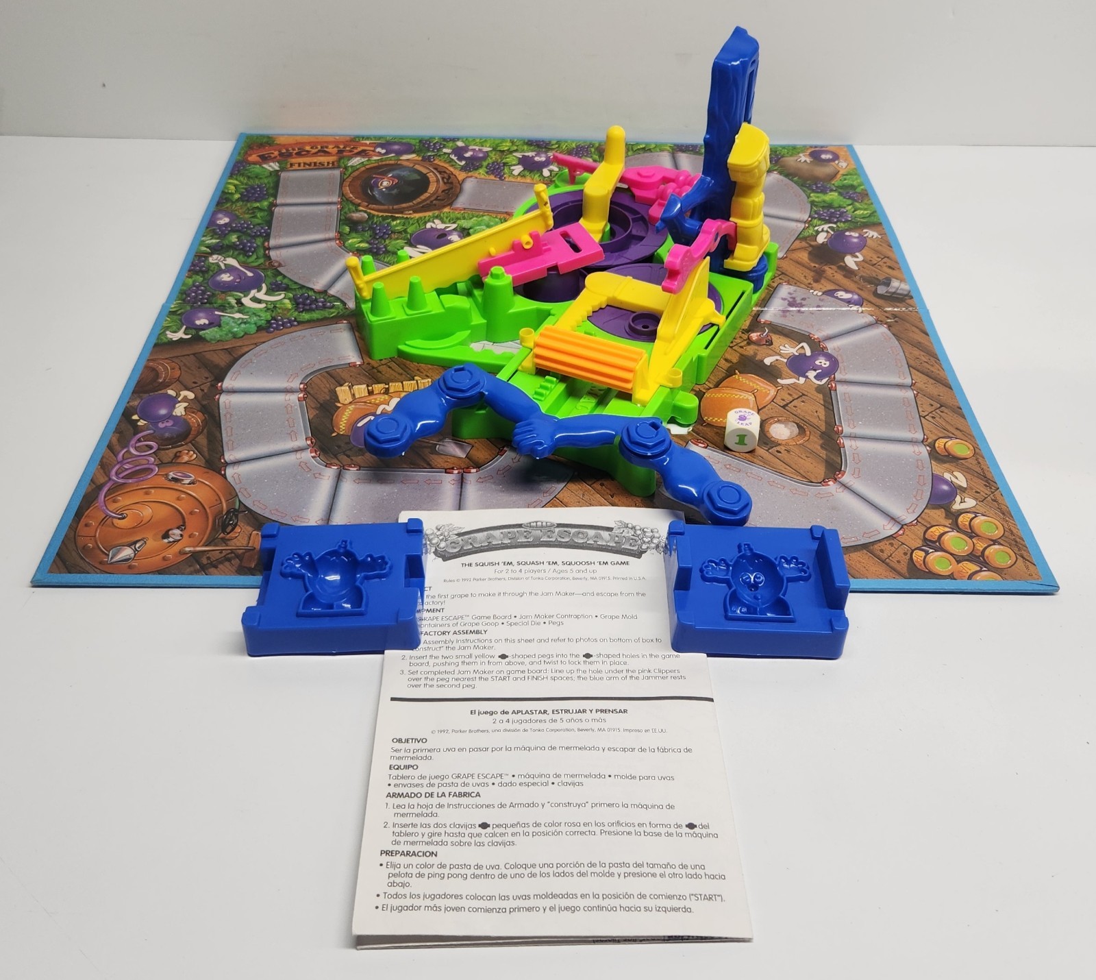 1992 The Grape Escape Game Parker Brothers Squish 'em Squash 'em 95% Complete