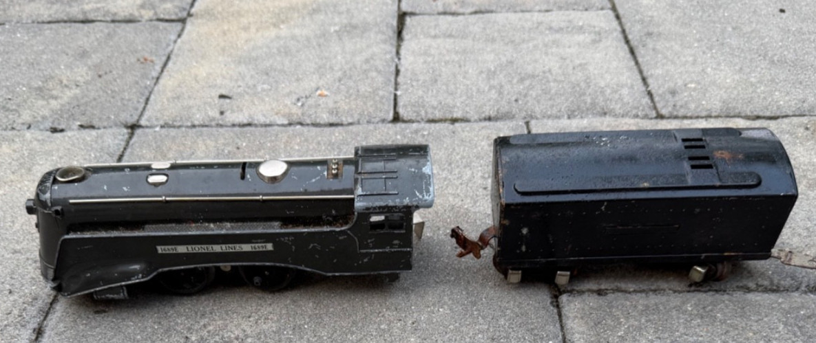 Prewar Lionel Steam Locomotive & Tender O Gauge Train AS IS Parts