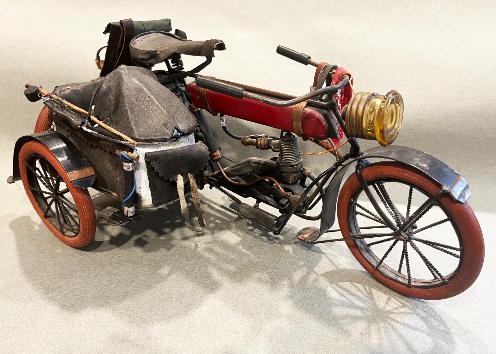 FOLK ART MOTORCYCLE HANDMADE DETAILED OLD AMAZING SIDE-CAR & GEAR 12