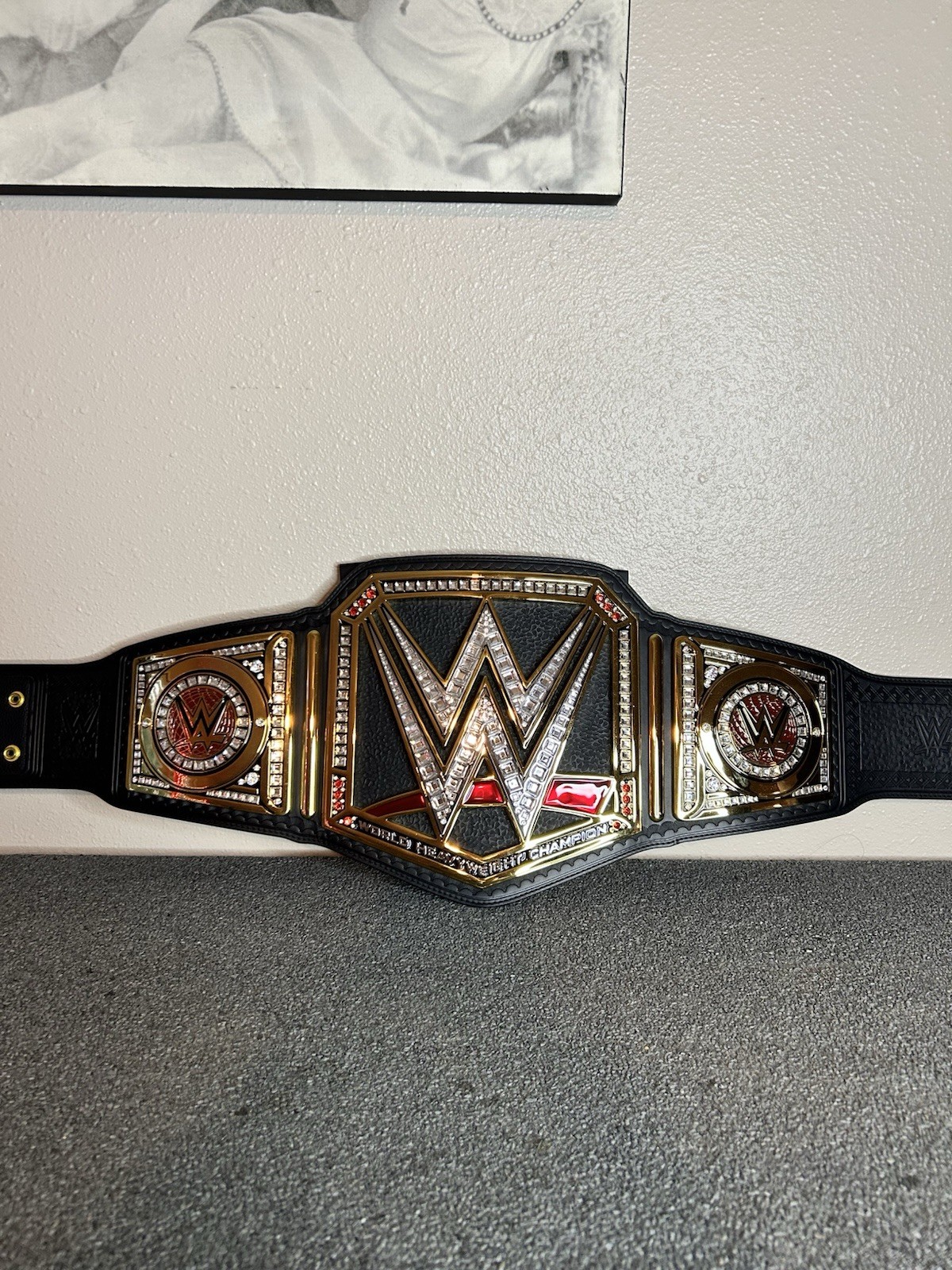 WWE World Heavyweight Championship Replica Title Belt Official WWE Deluxe 2016