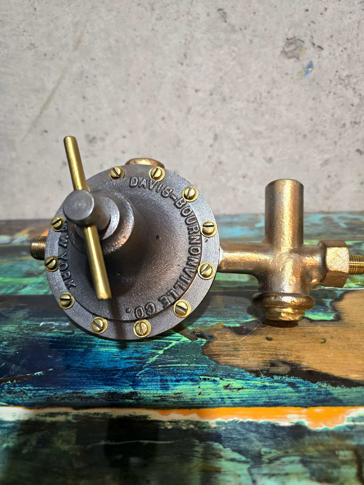 Vintage Davis-Bournonville Co. New York Regulator Cast Iron/Brass Body *Antique* Vintage Davis-Bournonville Co. New York Regulator Cast Iron/Brass Body *Antique*