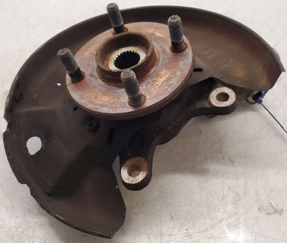 2004-2006 Scion xA xB Front Left Driver Side Spindle Knuckle Assembly Oem