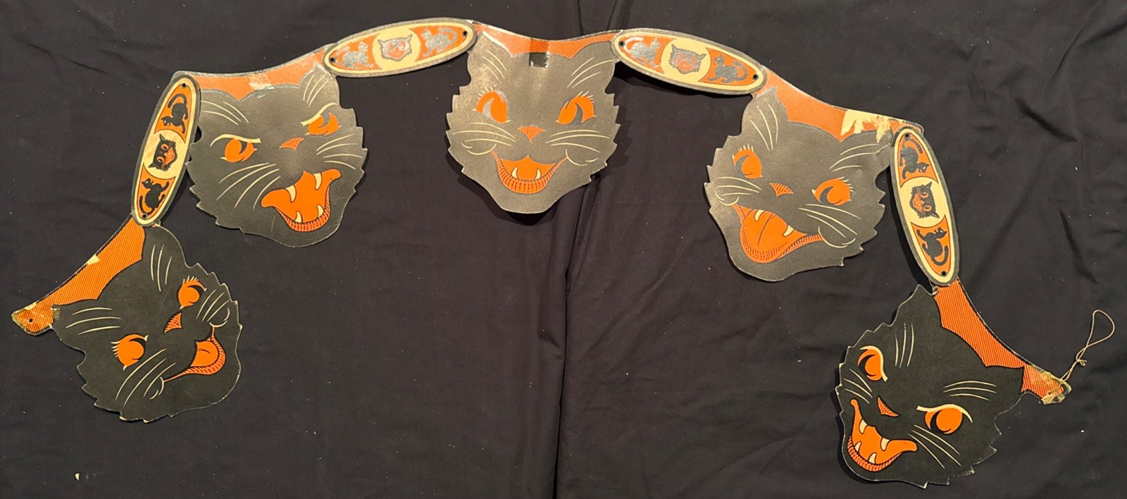 Vintage BEISTLE Black Cat Halloween Banner, Original RARE Garland 1940-50 Vintage BEISTLE Black Cat Halloween Banner, Original RARE Garland 1940-50