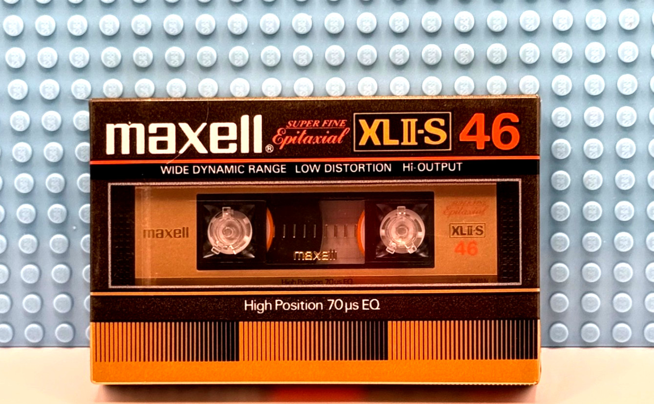 MAXELL XLII-S 46 1982 USA TYPE II BLANK CASSETTE TAPE (1) (SEALED) MAXELL XLII-S 46 1982 USA TYPE II BLANK CASSETTE TAPE (1) (SEALED)