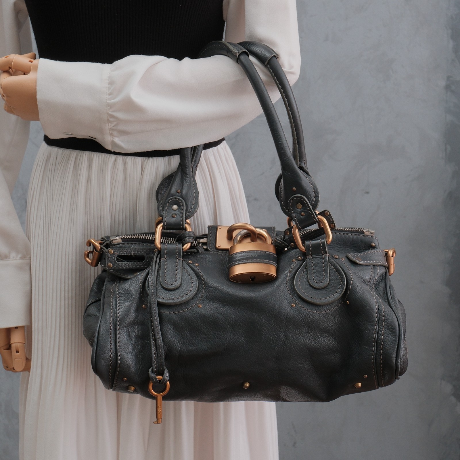 Chloe Paddington Shoulder Hand Bag Gray Leather