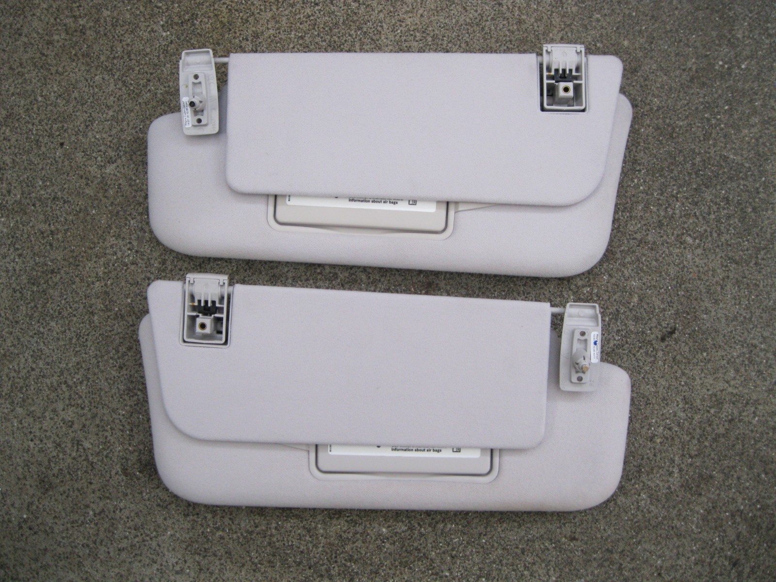 03-09 Mercedes-Benz W211 E320 E350 Left + Right Side Sun Visor Set (Light Gray) 03-09 Mercedes-Benz W211 E320 E350 Left + Right Side Sun Visor Set (Light Gray)