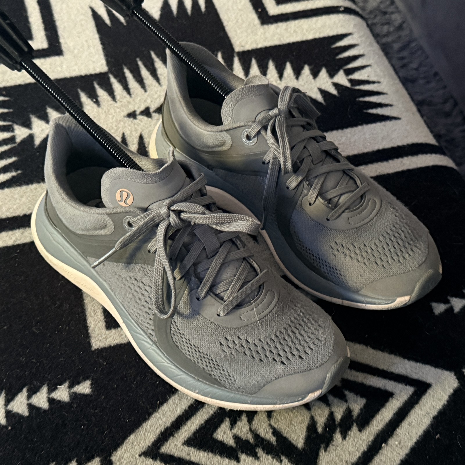 Lululemon Chargefeel Workout Low Grey Mesh Training Running Shoes Women\'s 7 Lululemon Chargefeel Workout Low Grey Mesh Training Running Shoes Women\'s 7