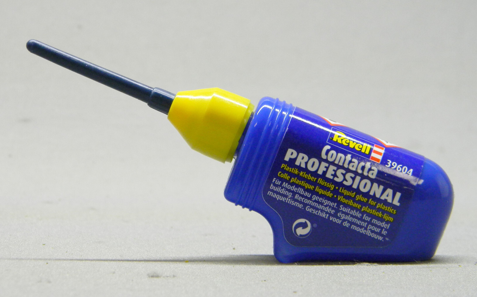 REVELL 39604 CONTACTA GLUE LIQUID CEMENT PROFESSIONAL needle point RMX39604 NEW