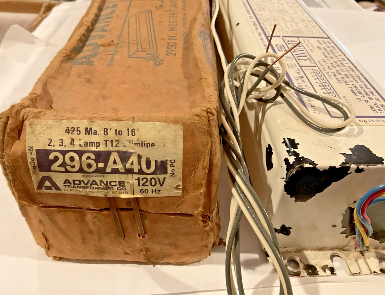 Vintage Advance 296-A40 Lead Lag Sign Ballast 2-4Lamps T12 425mA Max 8-16ft Vintage Advance 296-A40 Lead Lag Sign Ballast 2-4Lamps T12 425mA Max 8-16ft