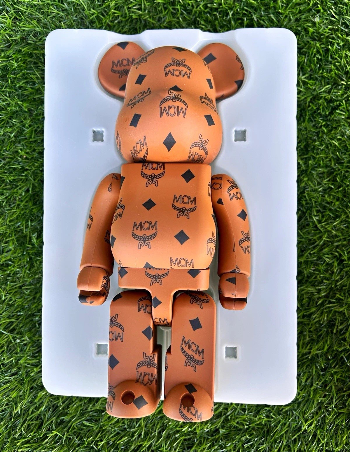 Medicom Toy BE@RBRICK MCM Bearbrick Limited Edition Brown/Black Boxed 15+ Medicom Toy BE@RBRICK MCM Bearbrick Limited Edition Brown/Black Boxed 15+