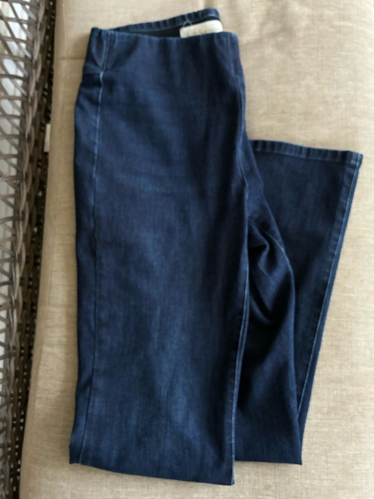 Soft Surroundings Women’s Boot cut Jeans in Dark Indigo-Marina Wash-Size S(6-8)