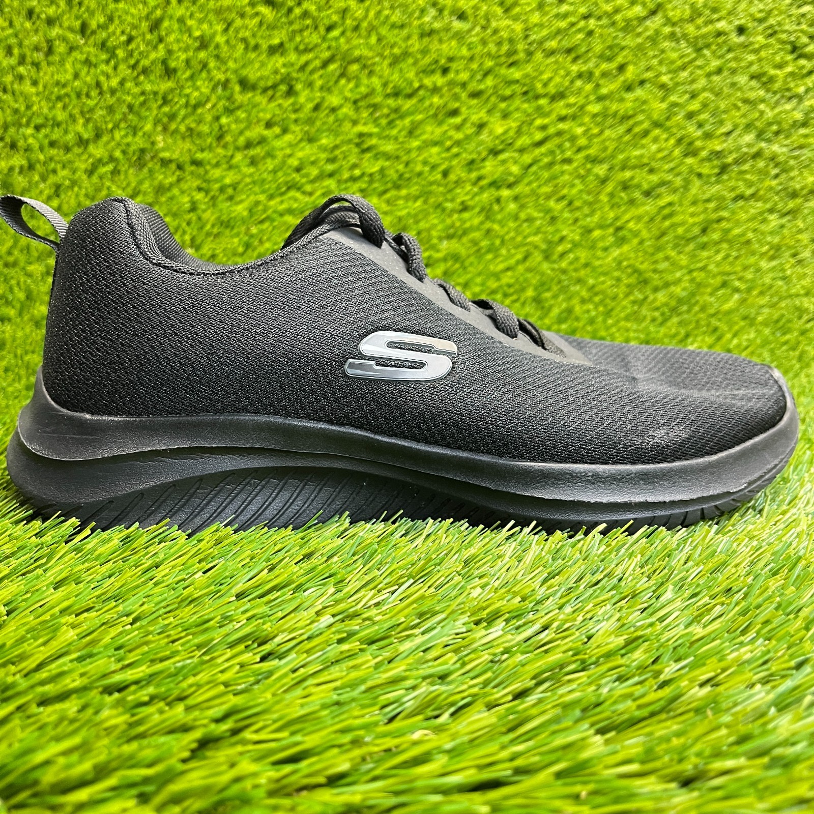 Skechers Ultra Flex 3.0 Womens Size 9D Black Slip Resistant Work Shoes Sneakers