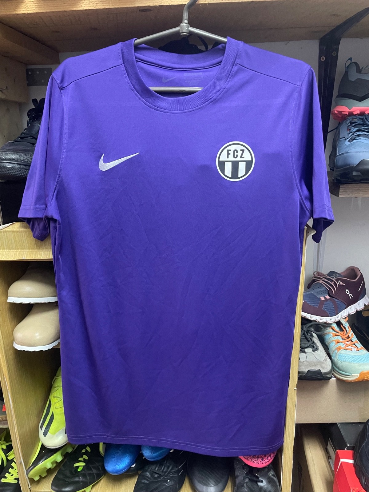 Nike FC Zurich FCZ Football Soccer Training Shirt Jersey Purple Men\'s Nike FC Zurich FCZ Football Soccer Training Shirt Jersey Purple Men\'s