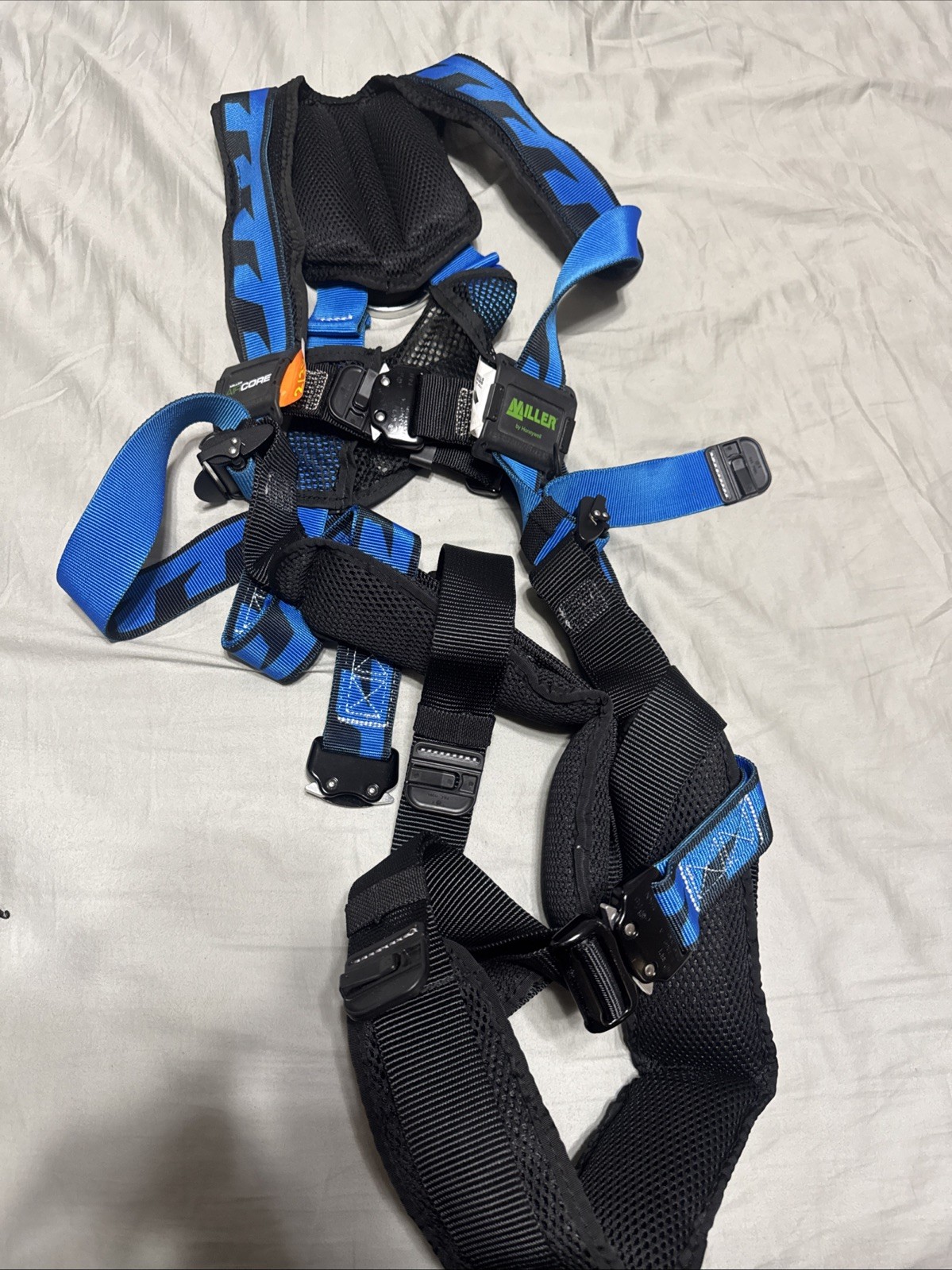 Honeywell Miller Aircore Harness ACA-QC2/3XLBL Fullbody Safety Blue Honeywell Miller Aircore Harness ACA-QC2/3XLBL Fullbody Safety Blue