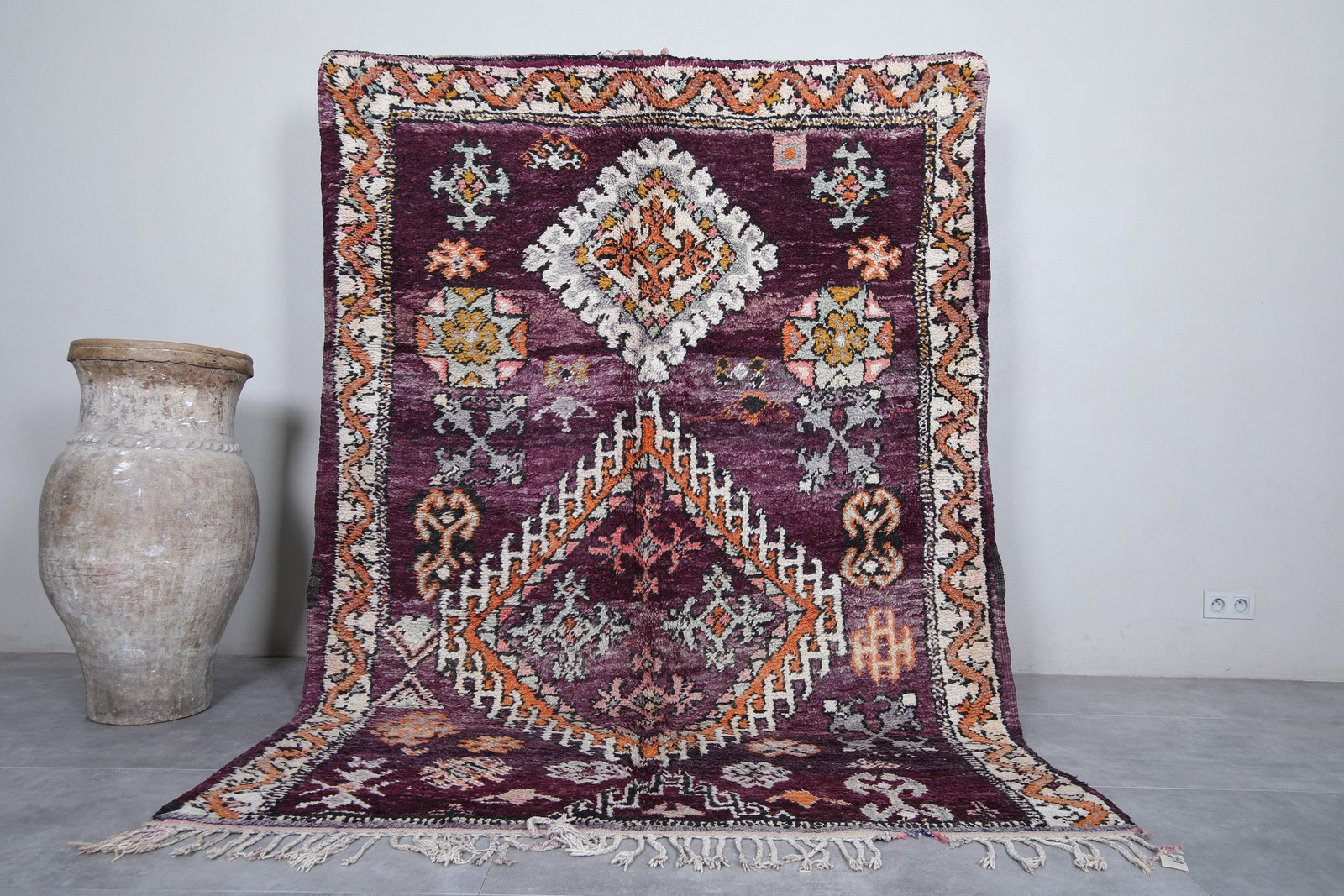 Boujaad Moroccan Rug - 5.9 x 8.2 ft | Handwoven Artisan Design Boujaad Moroccan Rug - 5.9 x 8.2 ft | Handwoven Artisan Design
